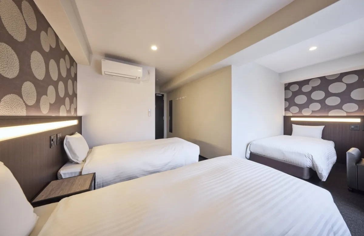 デラックストリプル